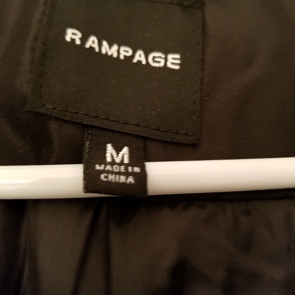 Coat - Picture 4 of 8